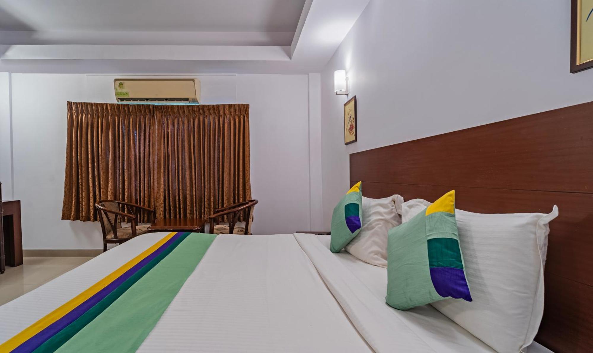 Treebo Central Thrissur Kültér fotó